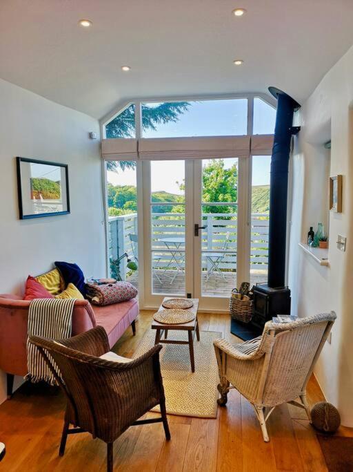 The Little Post House. A Perfect Village Retreat, With Stunning Views. บอสคาสเซิล ภายนอก รูปภาพ