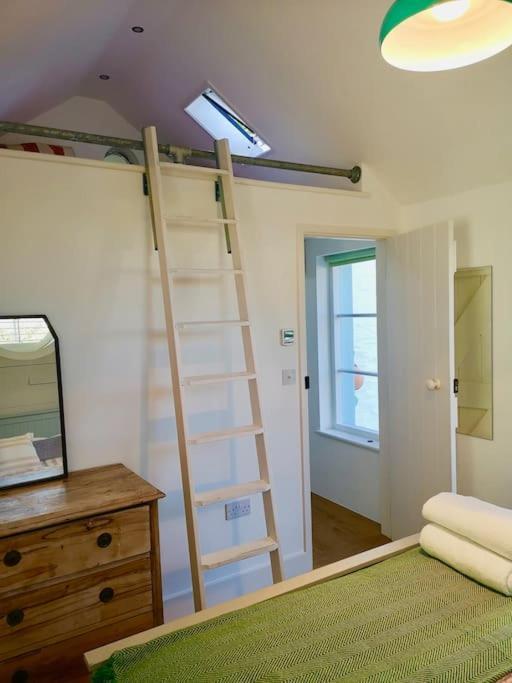 The Little Post House. A Perfect Village Retreat, With Stunning Views. บอสคาสเซิล ภายนอก รูปภาพ